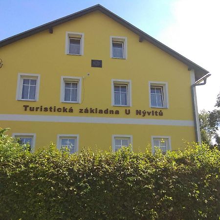 فندق Turisticka Zakladna U Nyvltu Martínkovice المظهر الخارجي الصورة
