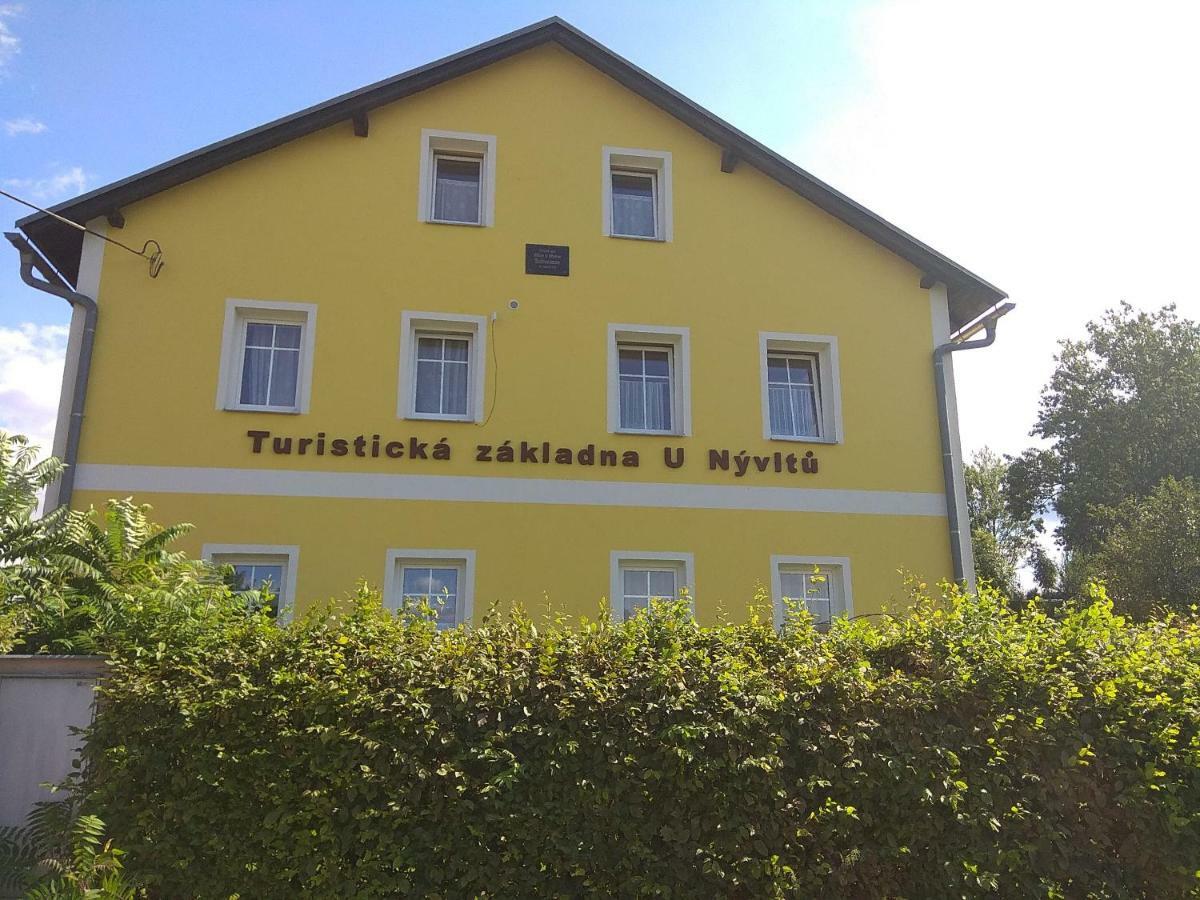 فندق Turisticka Zakladna U Nyvltu Martínkovice المظهر الخارجي الصورة